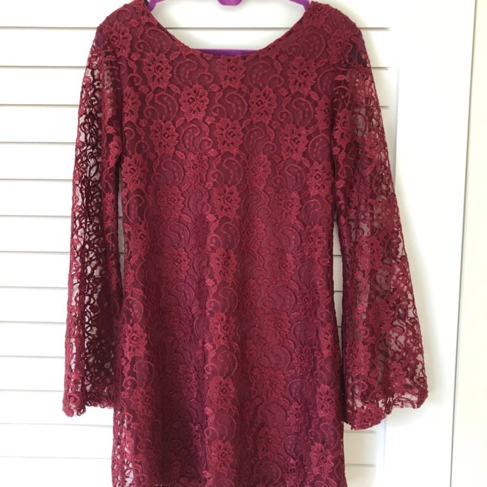 Lace Sheath Holiday Dress